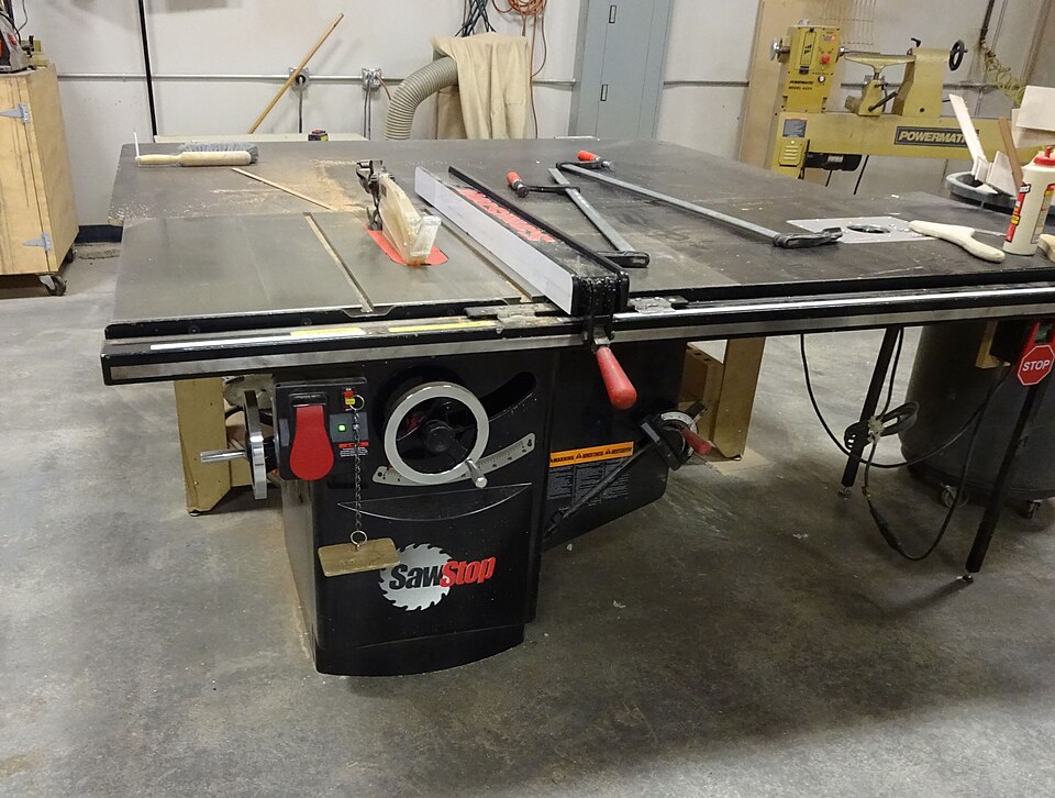 SawStop 3HP Professional Cabinet Saw