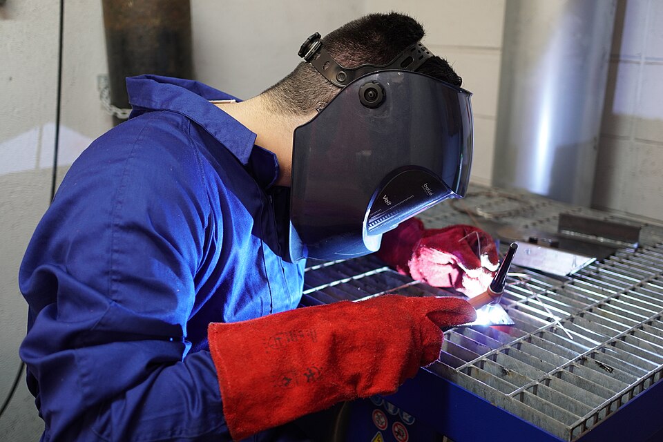 Lincoln Viking 3350 Welding Helmet (set of 4)